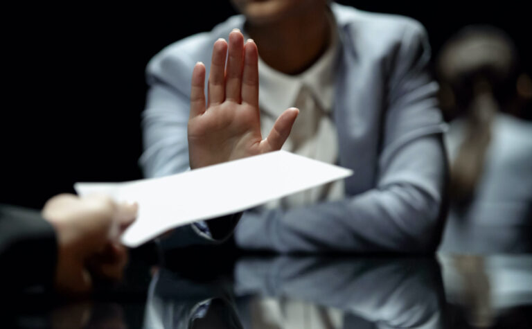 Institutions reduce transparency; only 4 out of 15 institutions provide invoices for official’s overseas travels