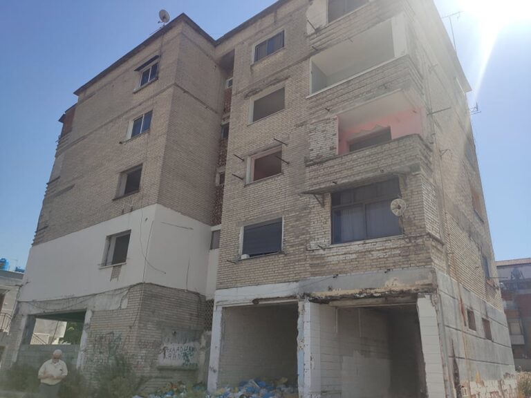 Reconstruction process/ Citizens complain to “Fact-Check Too”