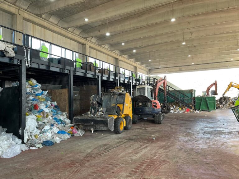 Has Tirana incinerator operated with no environmental permit?